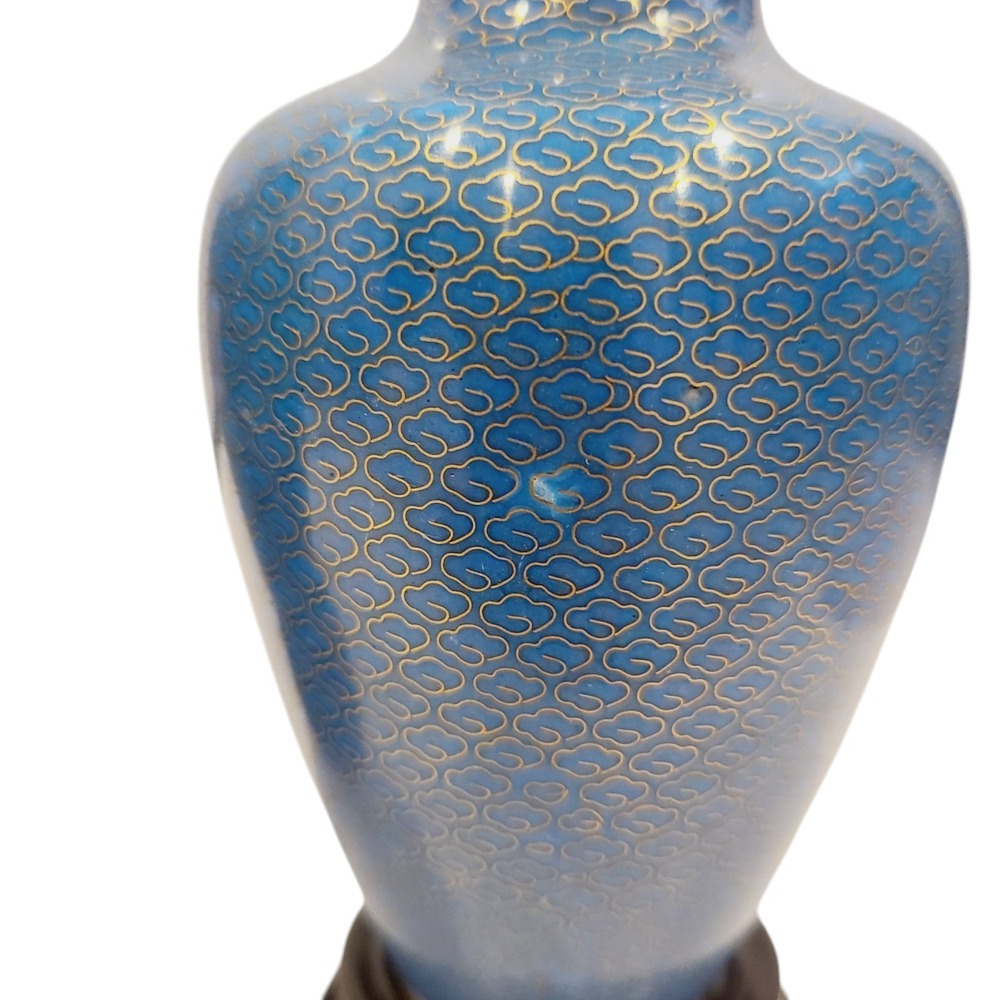 Pair of Chinese Cloisonne 6"‎ Tall Vases Blue Floral Wood Stand Brass Enamel - Picture 4 of 6